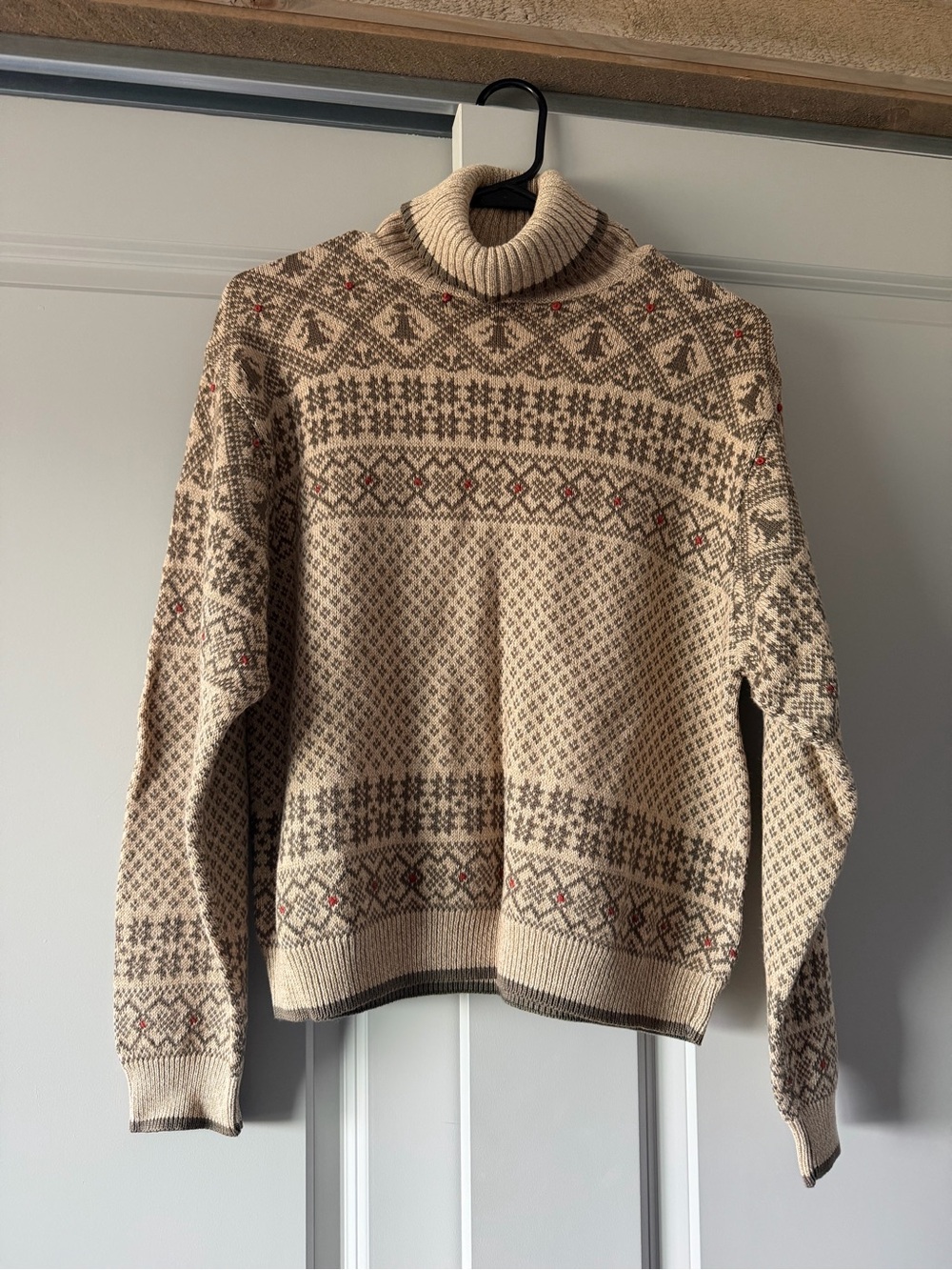 100% Wool Vintage Woolrich Sweater